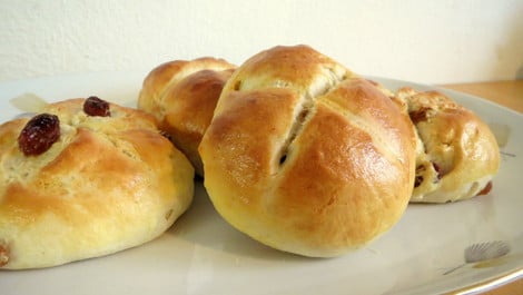 Hot Cross Buns: Rezept für das englische Ostergebäck