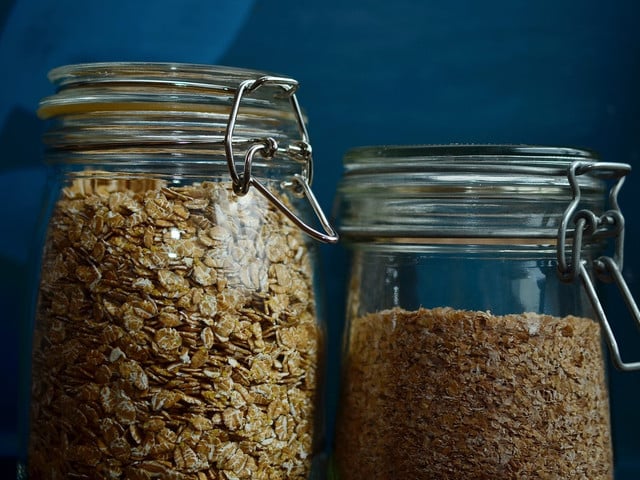 Bratapfelkuchen: Tipps für die Zubereitung Haferflocken sind gesund und machen deinen Kuchen vollwertiger.